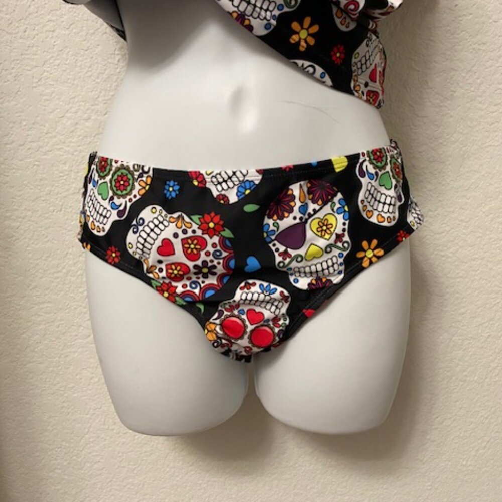 SUGAR SKULL Black Skulls & Flowers DAY OF DEAD Full Coverage TANKINI Swimsuit S - Picture 6 of 11